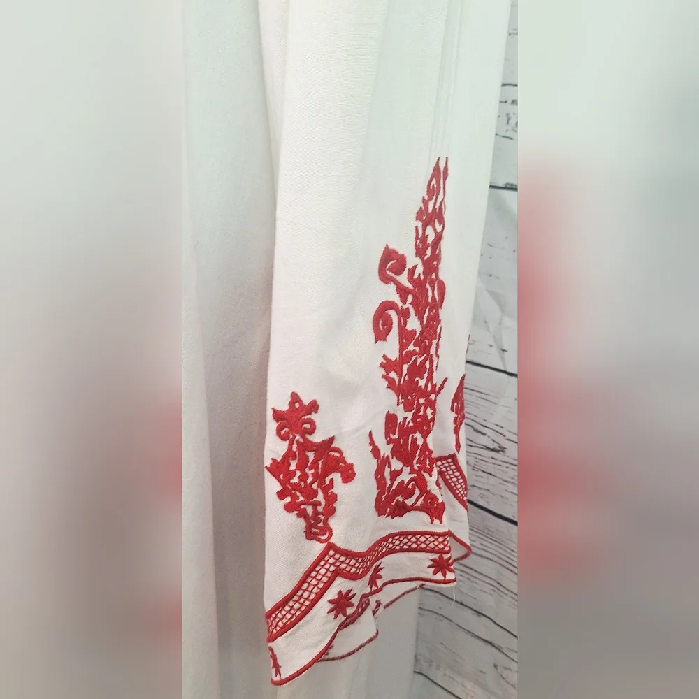 Chic Connection White & Red Embroidered Mini Dress Sz. XL NWT #2042 - Picture 4 of 9